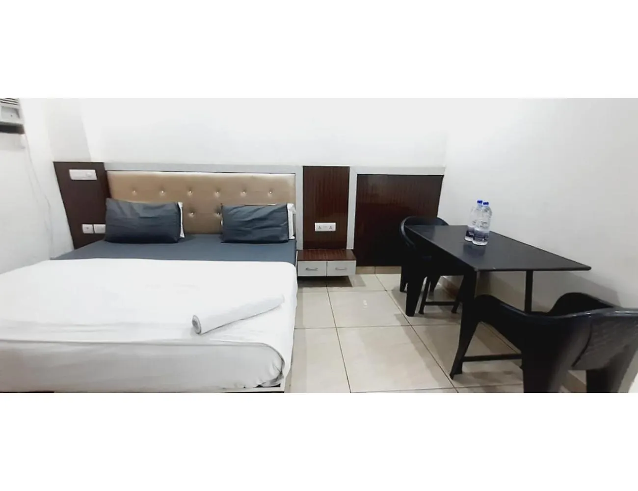 Hotel Singh Residency , Gurgaon India