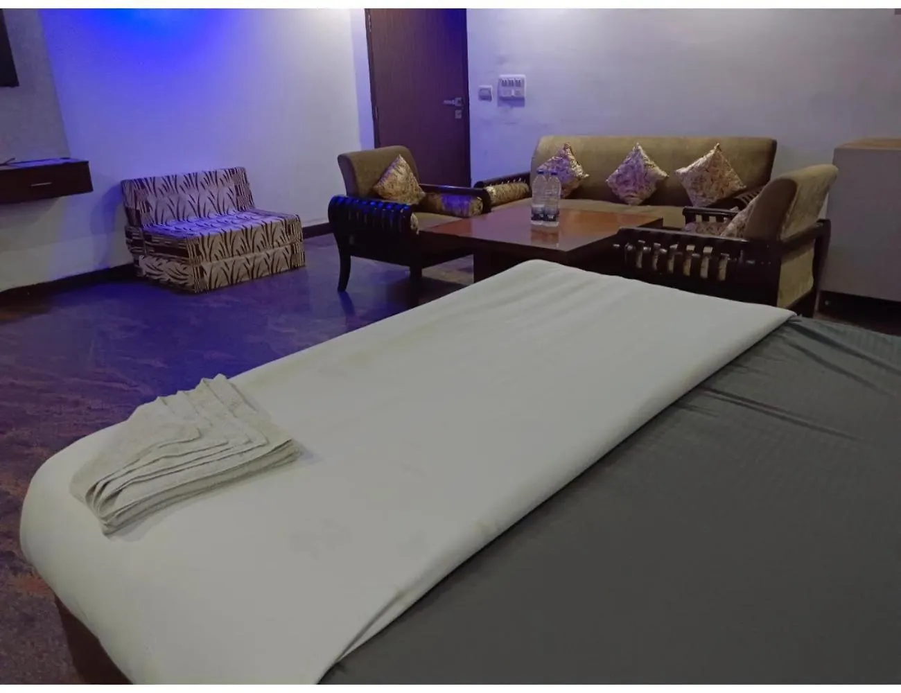 Homestay Hotel Singh Residency , Gurgaon