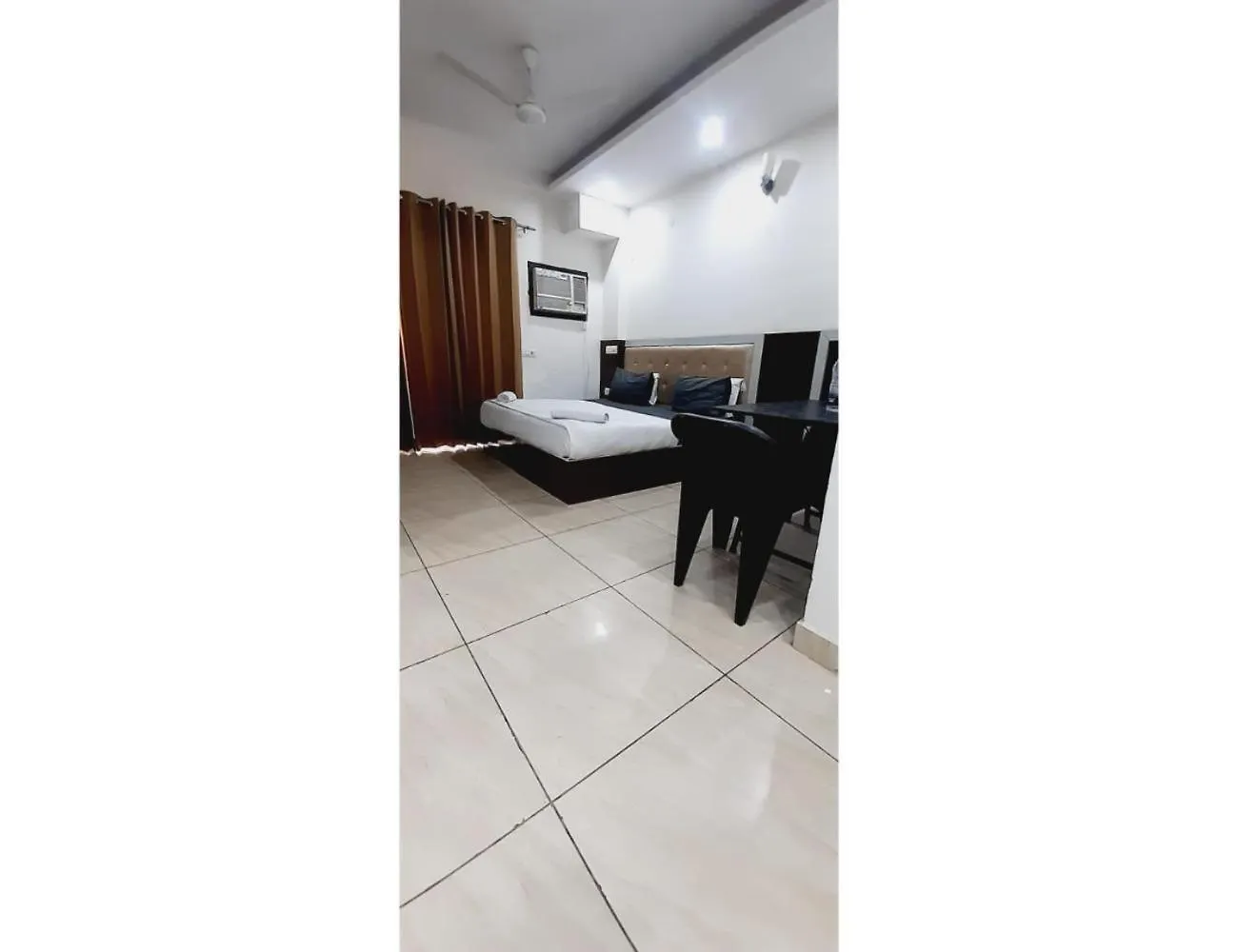Hotel Singh Residency , Gurgaon India
